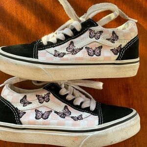 VGUC Vans Size 1 Kids Sneakers - Black, White, and Pink Butterfly Design